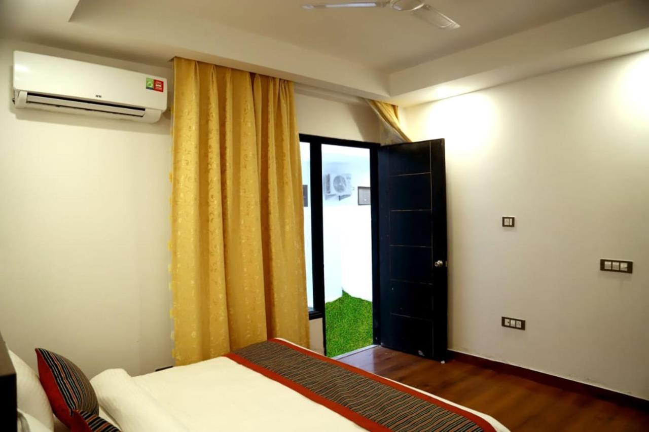 Country Inn Hotels & Resorts Vrindāvan Extérieur photo