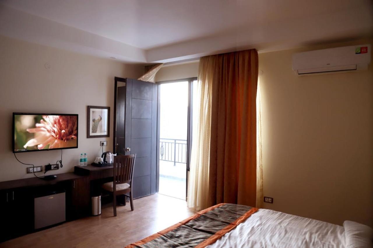 Country Inn Hotels & Resorts Vrindāvan Extérieur photo