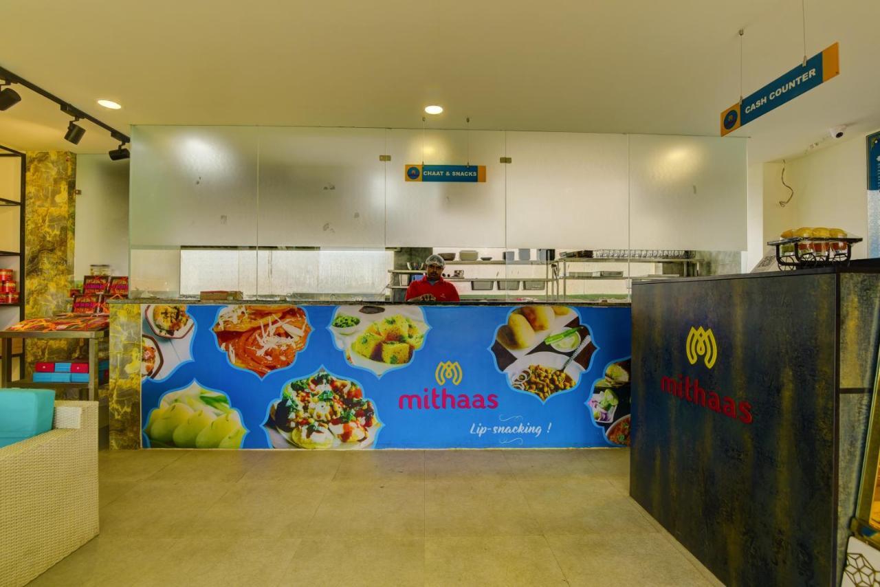 Country Inn Hotels & Resorts Vrindāvan Extérieur photo